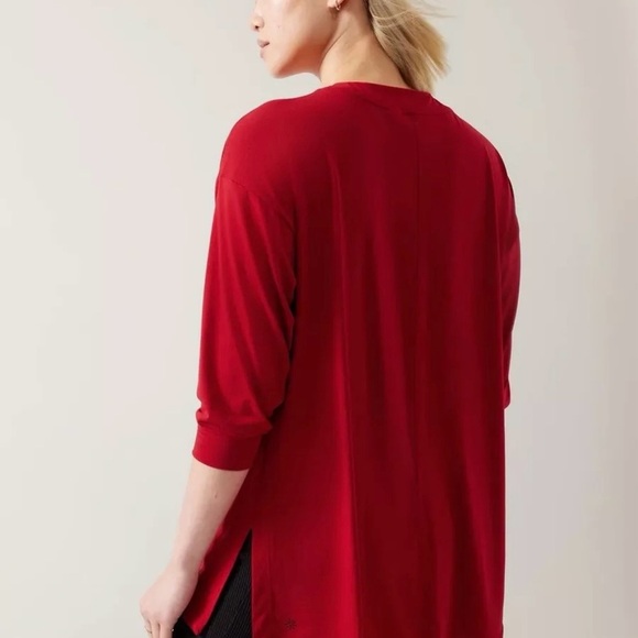 Athleta Women's Red Top size medium - Picture 2 of 5